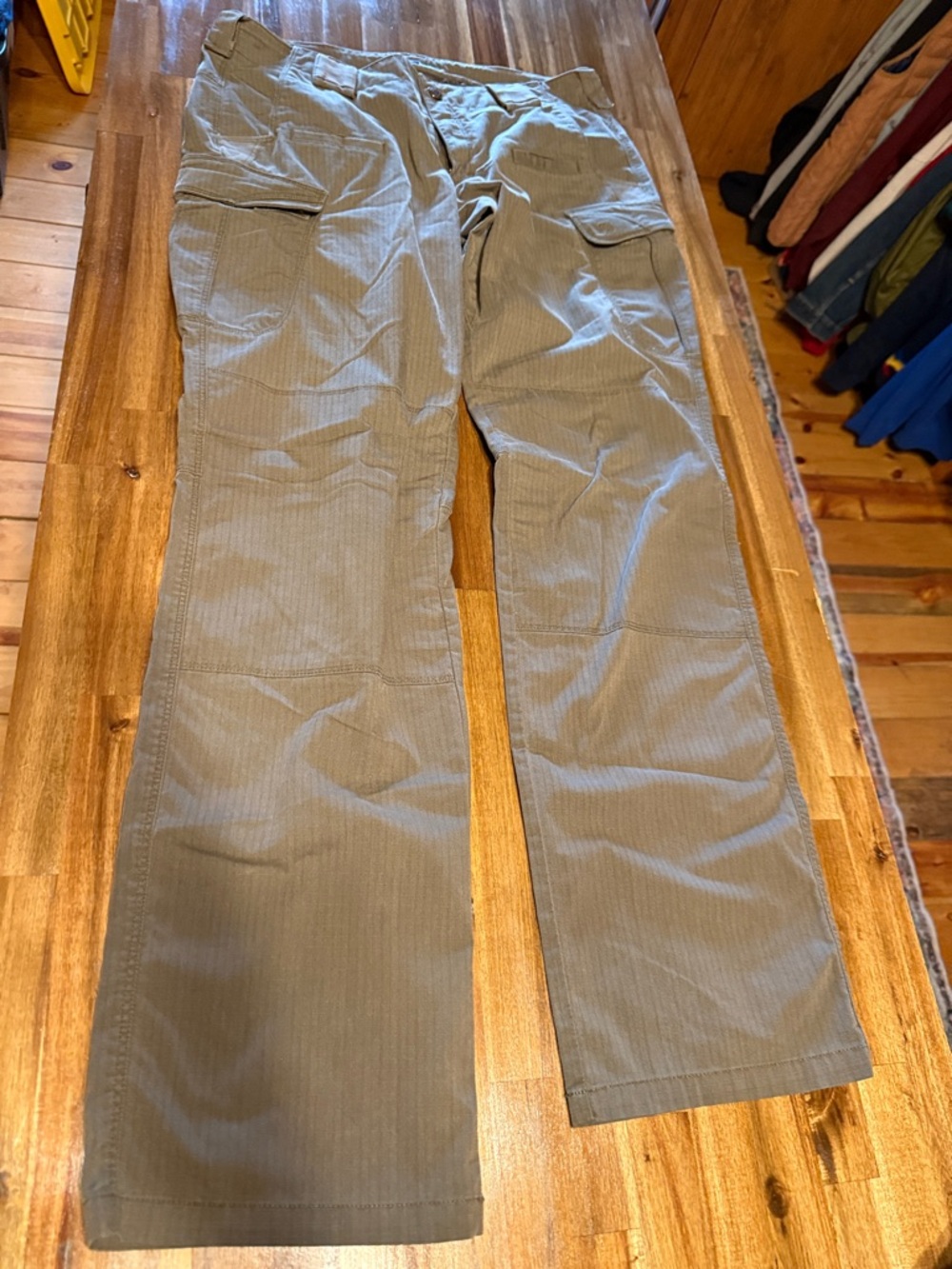 women’s size 12 long 511 Olive Green Cargo Pants